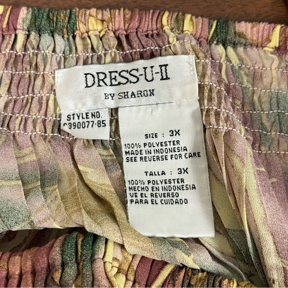 Dress-U-II by Sharon 3X Floral Crinkle Peasant Blouse. Green, Pink. - Picture 5 of 7